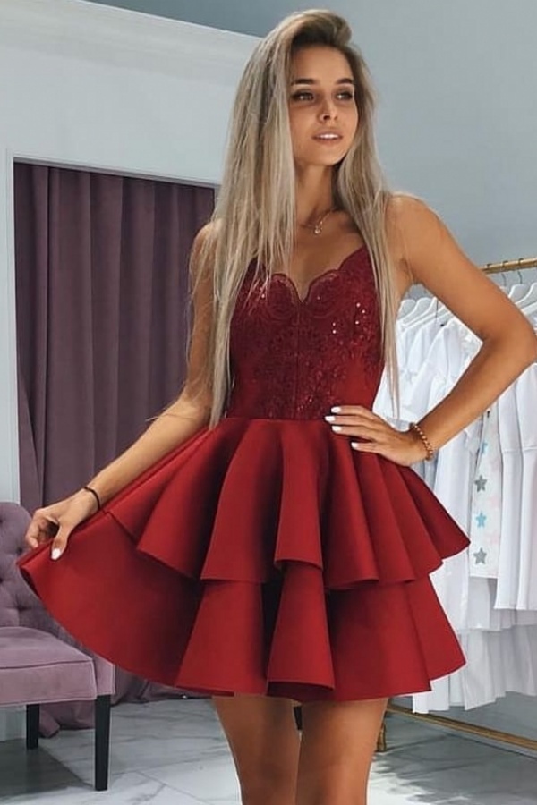 Short A-line Spaghetti Straps Lace Homecoming Dresses with Appliques