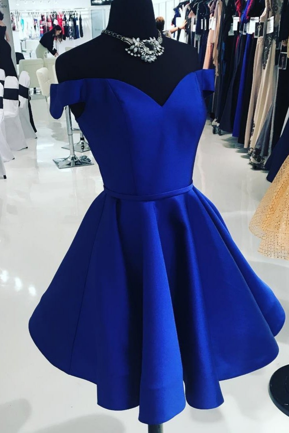 Simple Royal Blue Short A-line Off the Shoulder V-Neck Homecoming Dress