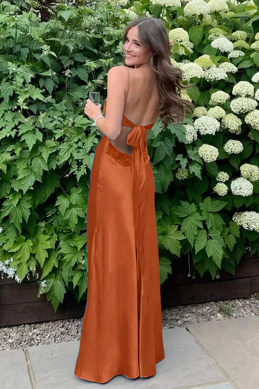 Cocosbride Simple Spaghetti Straps V-neck Sheath Satin Prom Dress