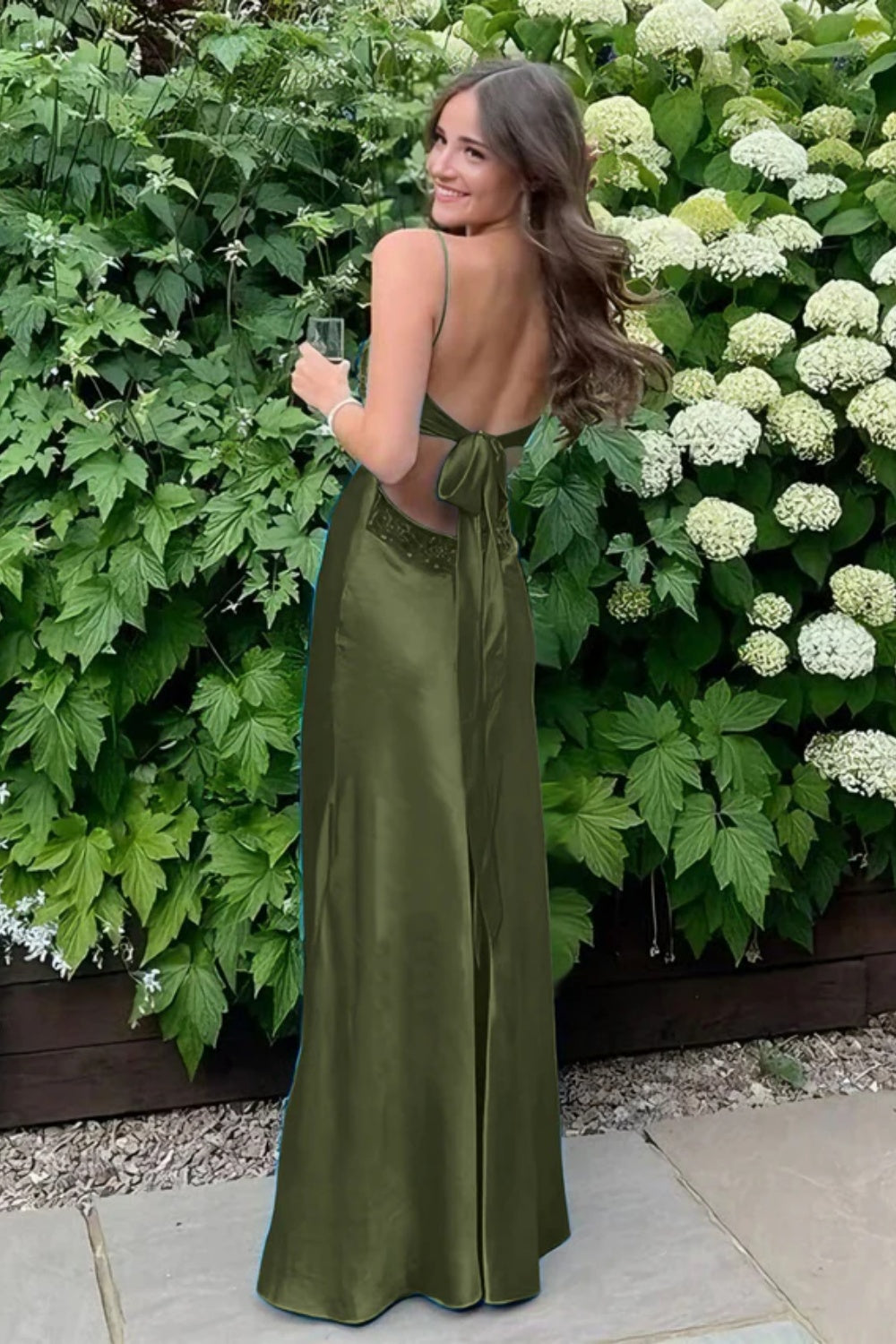 Cocosbride  Simple Spaghetti Straps V-neck Sheath Satin Prom Dress