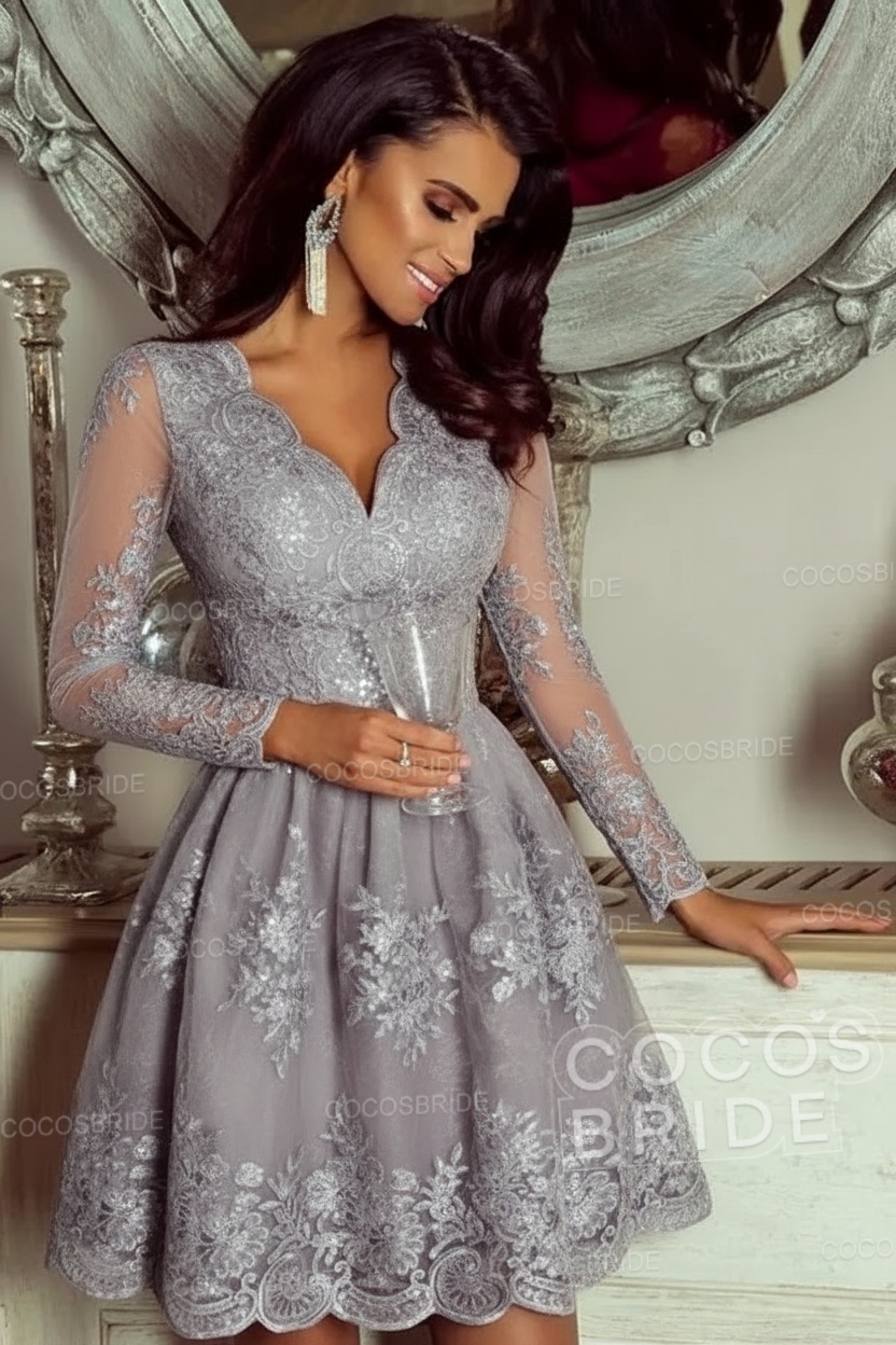 Elegant Short A-line V-neck Tulle Lace Homecoming Dresses with Sleeves