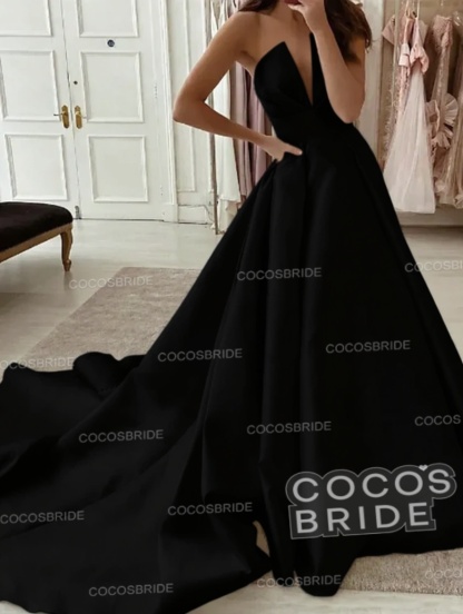 White Long A-line V-neck Satin Sleeveless Wedding Dresses