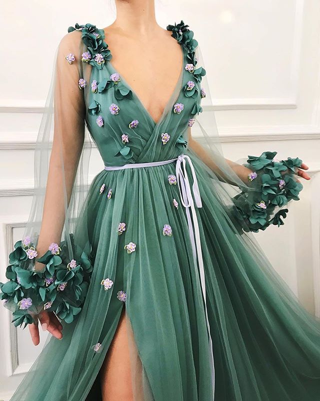 Best V-neck Flower(s) A-line Prom Dress