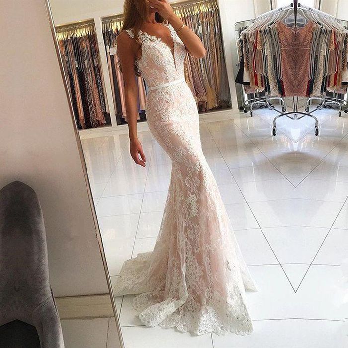 Elegant V-neck Wide Straps Lace Floor-length Mermaid Prom Dress