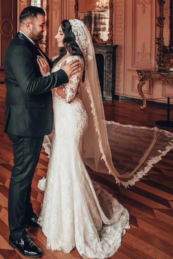 Elegant Long sleeves V-neck Lace A-line Satin Long Wedding Dress with Train