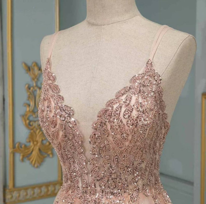 Elegant A-line V-neck Spaghetti Straps Backless Sequins Ruffles Tulle A-Line Prom Dress