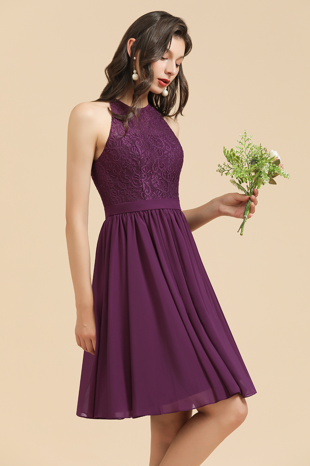 Short A-line Halter Lace Bridesmaid Dress Chiffon Wedding Party Dress