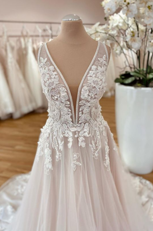 Long A-Line Wide Straps Tulle Floor-length Wedding Dress With Floral Lace