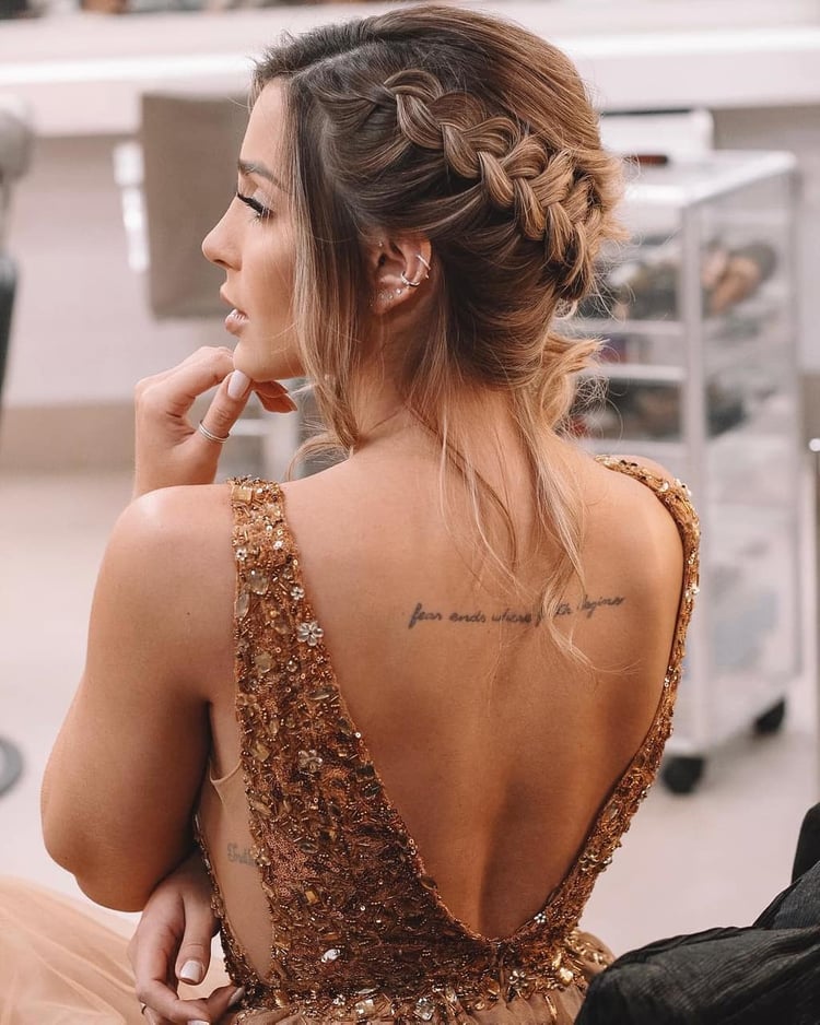 Chic V-neck Tulle A-line Prom Dress