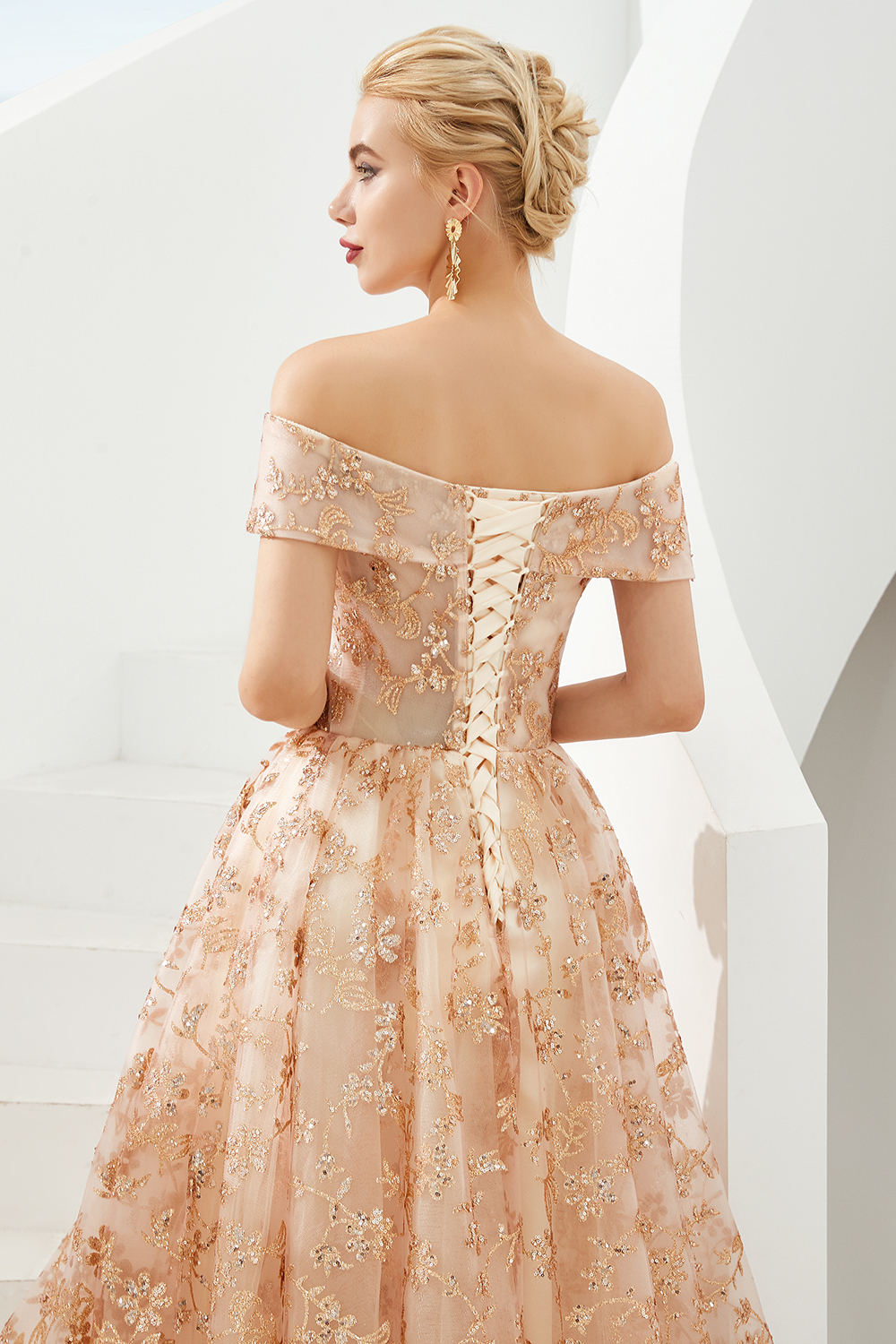Graceful Off-the-shoulder Tulle A-line Prom Dress