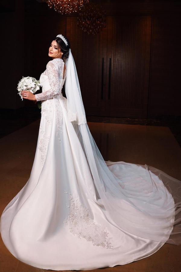 Charming Long Sleeves High Neck Satin Lace Mermaid Wedding Dresses with Chapel Train
