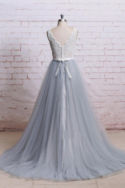 Elegant Long V-neck Lace Tulle A-line Wedding Dress