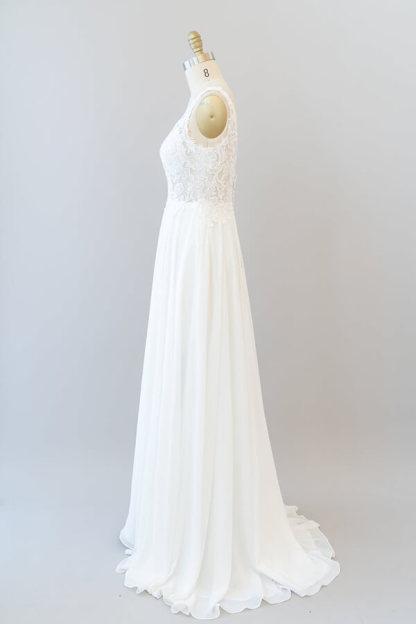 Long V-neck Appliques Lace Chiffon A-line Wedding Dress