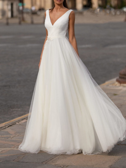 Elegant Long A-line V-neck Floor Length Tulle Sleeveless Wedding Dresses