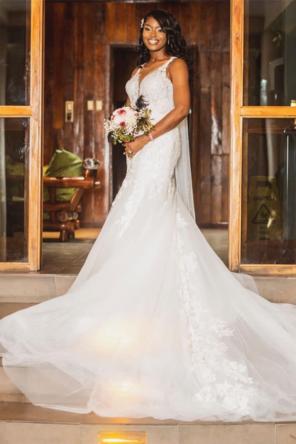 Elegant Long Sweetheart Straps Chapel Train A-Line Tulle Wedding Dress
