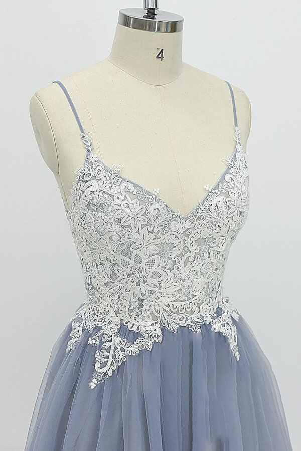 Chic Long A-line Spaghetti Strap Appliques Tulle Open Back Wedding Dress