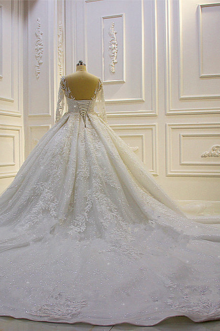 Luxury Long Ball Gown Lace Appliques Beading Church Train Wedding Dress with Sleeves