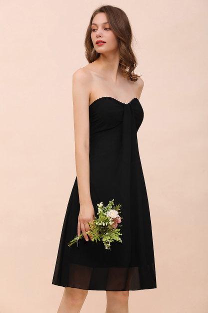Simple Black Strapless A-line Knee-length Chiffon Backless Bridesmaid Dress