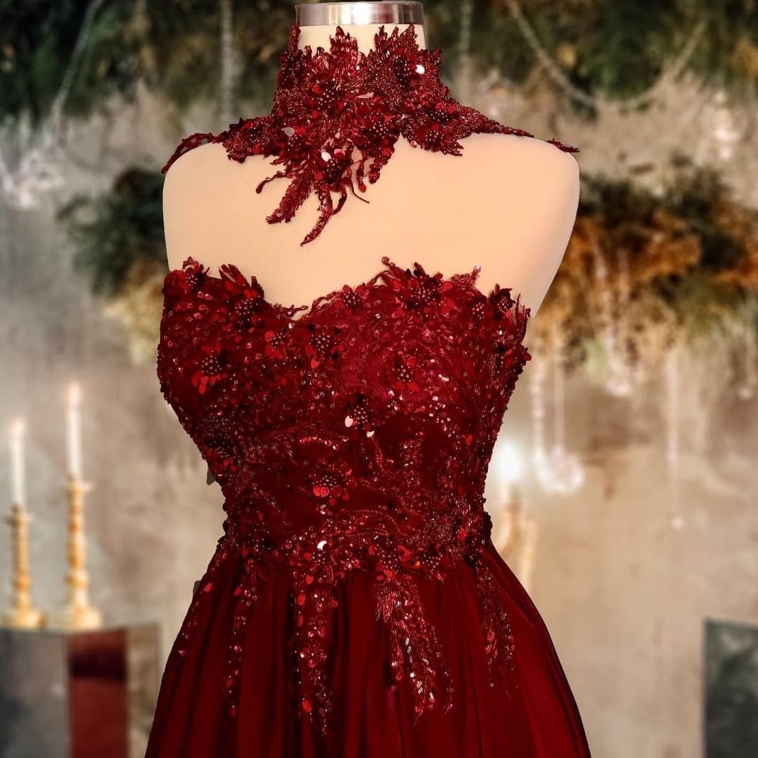 Vintage Red A-Line Sweetheart Crystal Floor-length Ruffles Prom Dress