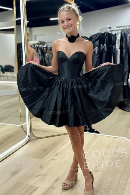 Sweetheart A-Line Short Satin Homecoming Dress