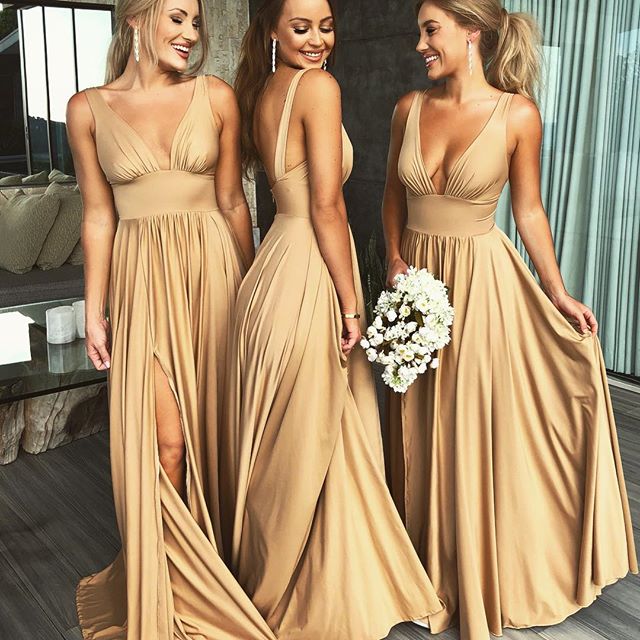 Elegant Long A-line V-neck Chiffon Sleeveless Bridesmaid Dress with Slit