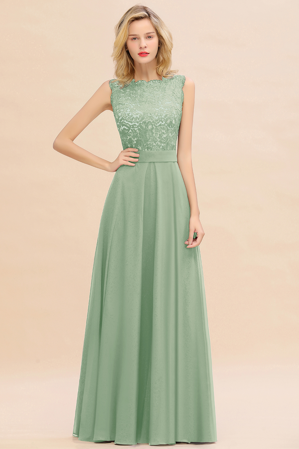 Exquisite Scoop Sleeveless A-line Bridesmaid Dress