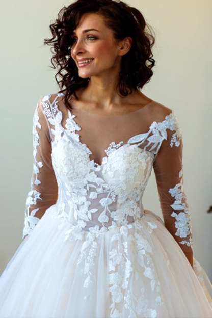 Long Lace-up Appliques Tulle Ball Gown Wedding Dress