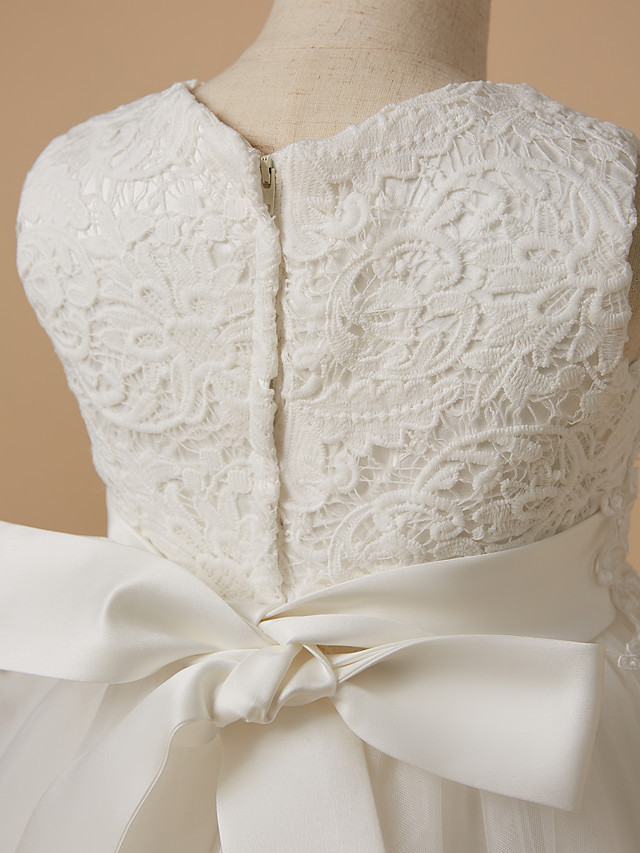 White Ball Gown Sleeveless Jewel Neck Knee Length Tulle Lace Flower Girl Dresses