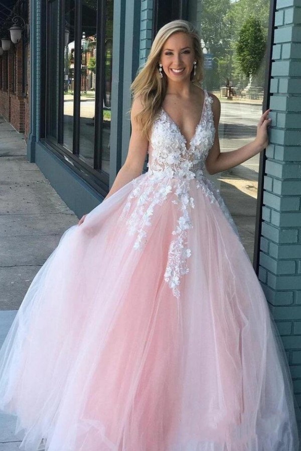 Elegant A-line Spaghetti Straps Deep V-neck Open Back Appliques Lace Tulle Prom Dress