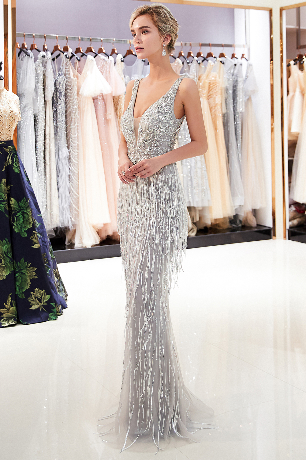 Latest Long V-neck Beading Tulle Backless Mermaid Prom Dress