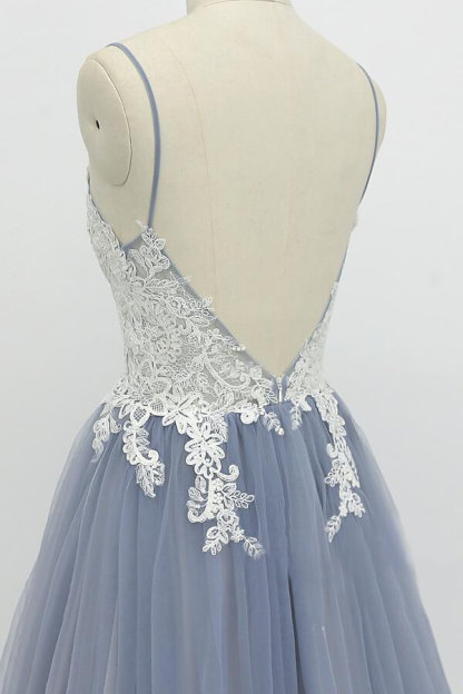 Chic Long A-line Spaghetti Strap Appliques Tulle Open Back Wedding Dress