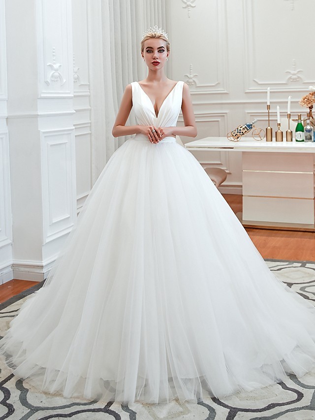 Elegant White Long Ball Gown V-neck Court Train Tulle Wedding Dresses
