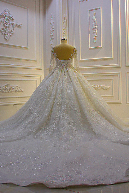 Luxury Long Ball Gown Lace Appliques Beading Church Train Wedding Dress with Sleeves