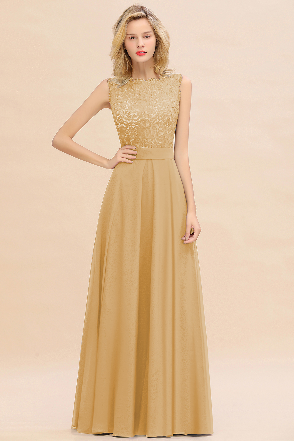 Exquisite Scoop Sleeveless A-line Bridesmaid Dress