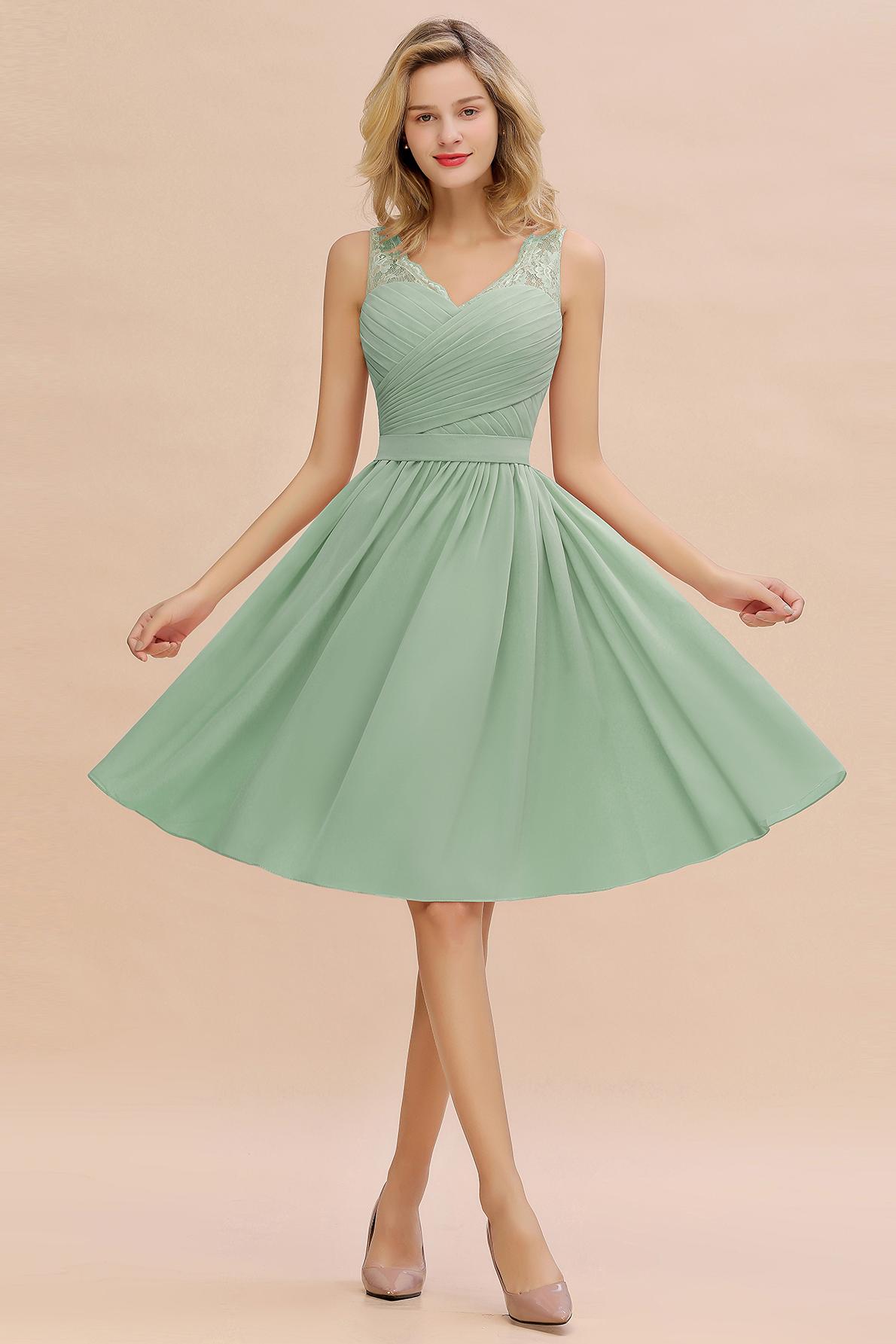 Elegant A-line Chiffon Sleeveless Knee Length Bridesmaid Dress