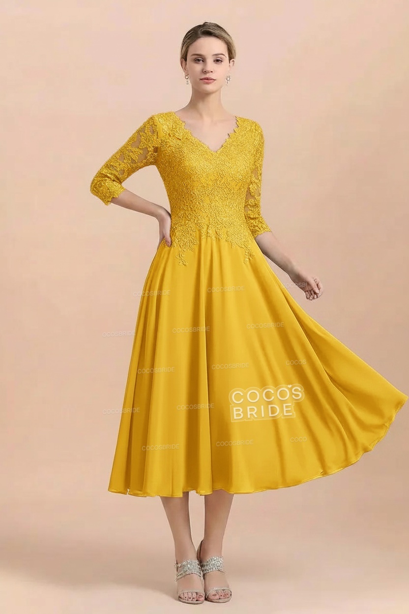 A-Line V-Neck 3/4 Sleeves Chiffon Short Mother Of The Bride Dresses With Lace