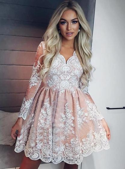 Charming Appliques Lace Sweetheart Long Sleeve Short Prom Dresses