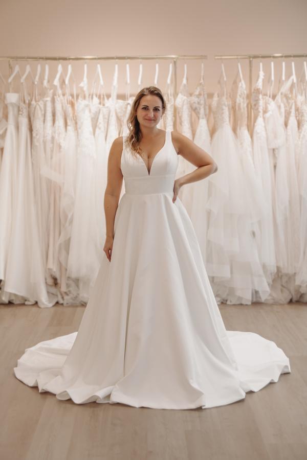 Simple White Plus Size Long Spaghetti Straps V-Neck A-Line Sleeveless Wedding Dress