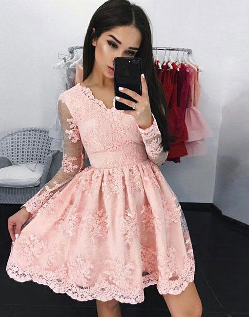 Elegant Short A Line Lace Long Sleeves Homecoming Dresses