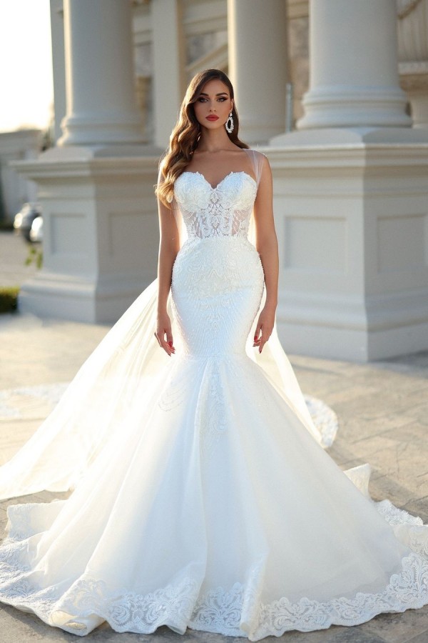 Elegant white Mermaid Sweetheart Tulle Lace Long wedding dress with court train