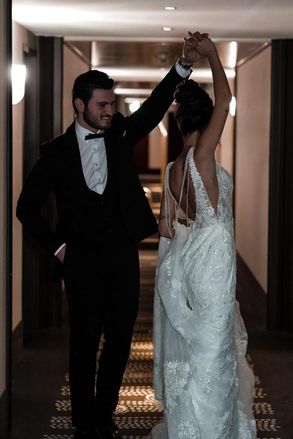 Elegant A-line V-neck Tulle Lace Long Backless Wedding Dress with Beading