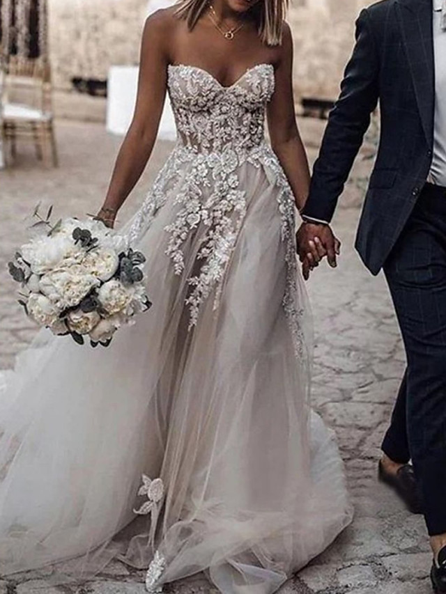 A-Line Wedding Dresses Strapless Sweep \ Brush Train Lace Tulle Sleeveless Sexy