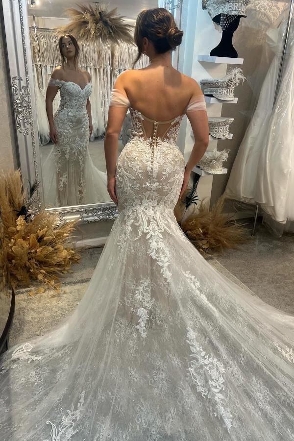 Plus Size Off The Shoulder Sweetheart Lace Long Mermaid Wedding Dress