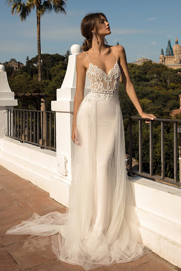 Amazing Chapel Train Tulle Mermaid Wedding Dress