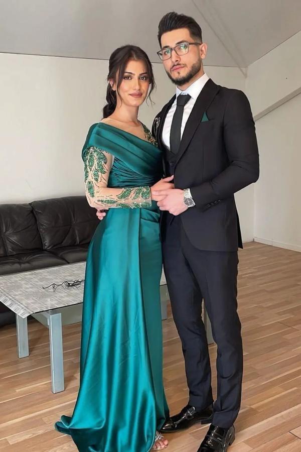 Long Sleeves Mermaid V-neck Satin Lace Prom Dress with Slit
