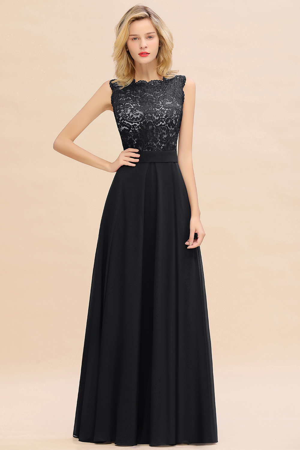 Exquisite Scoop Sleeveless A-line Bridesmaid Dress