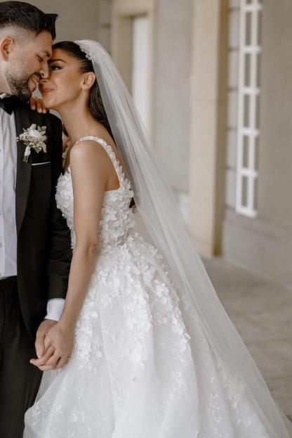 Luxury White Long A-line Tulle Lace Wedding Dresses with Slit
