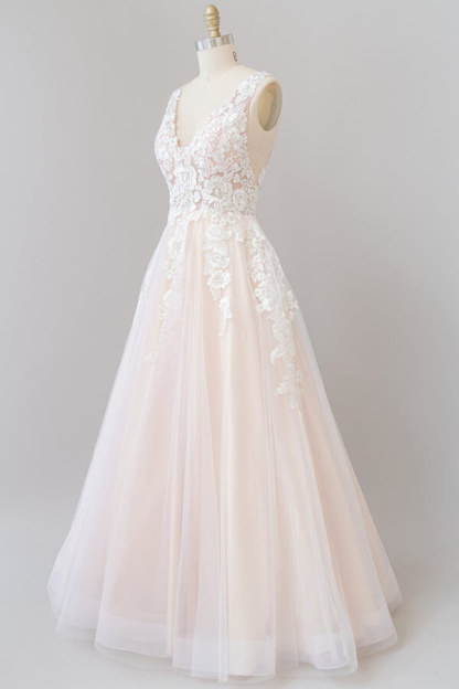 Long A-line V-neck Appliques Lace Tulle Floor length Wedding Dress