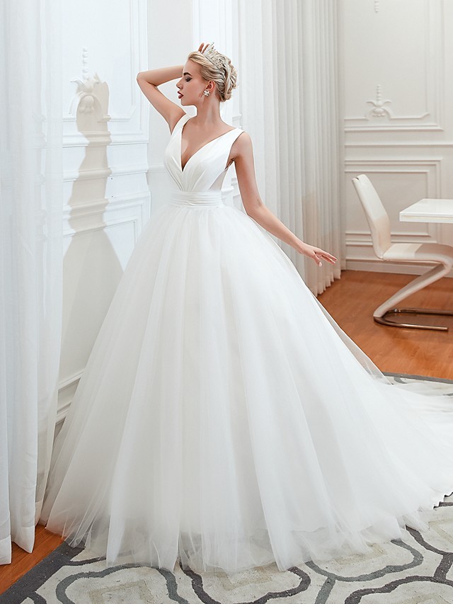 Elegant White Long Ball Gown V-neck Court Train Tulle Wedding Dresses