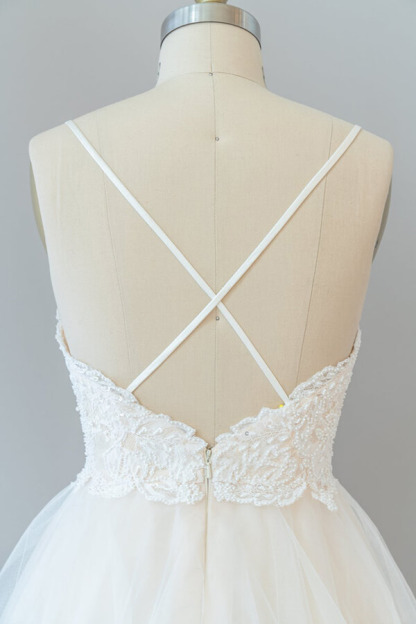 Long Sweetheart Spaghetti Strap Lace Tulle A-line Wedding Dress
